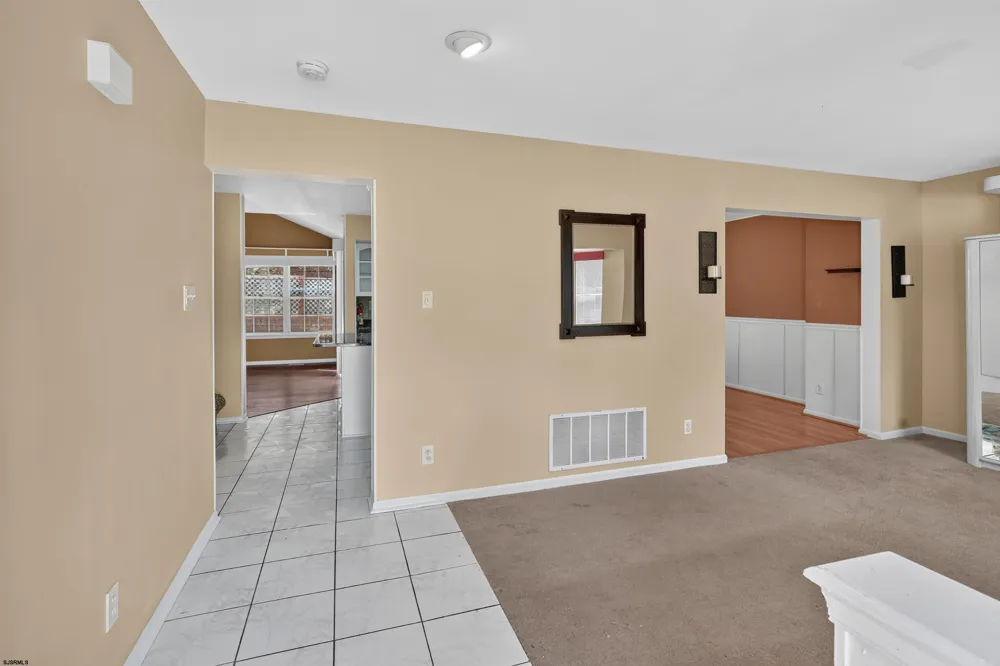 6191 Eagle Mays Landing, NJ 08330