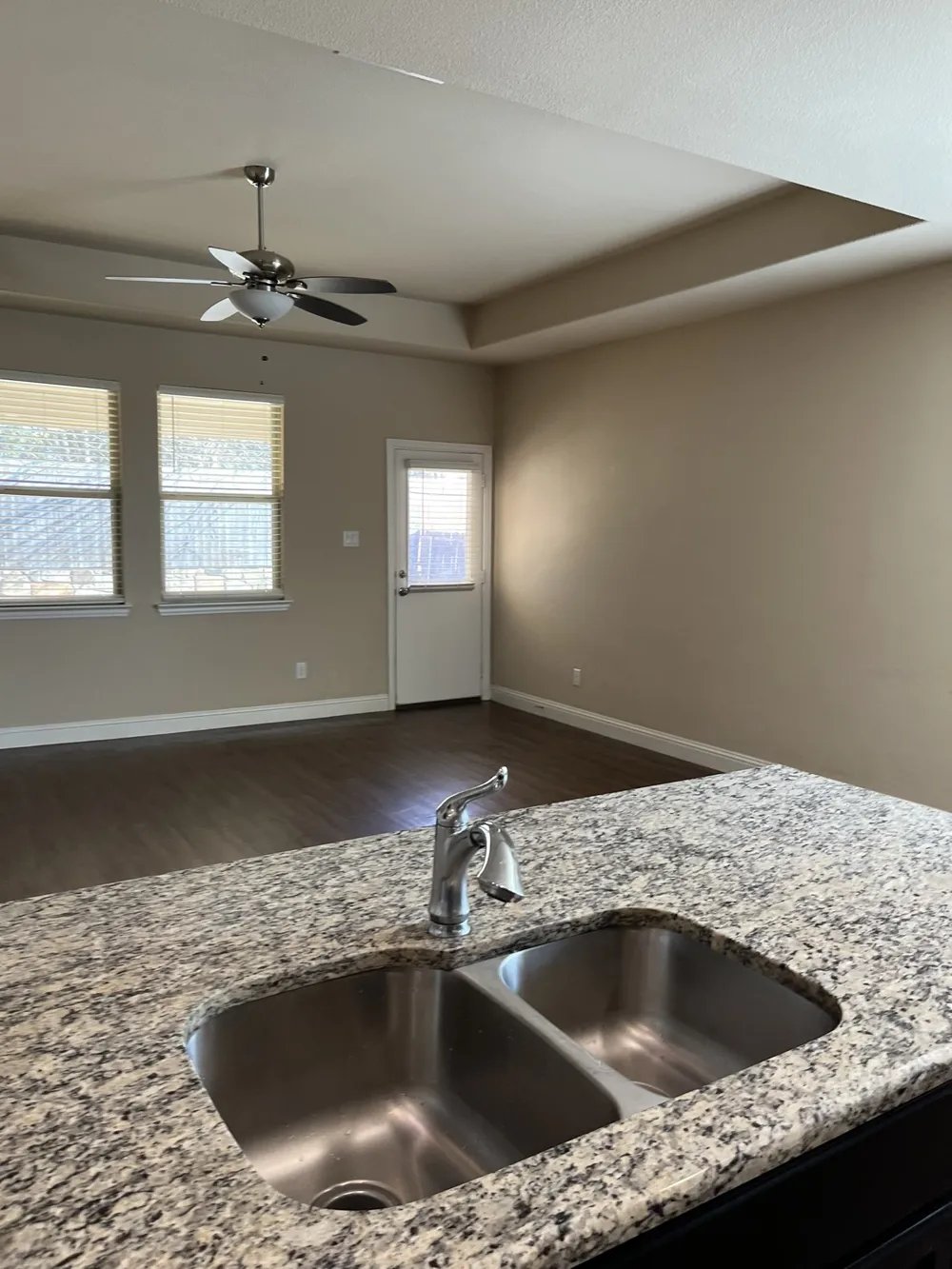 8 Pleasant Valley Sanger, TX 76266