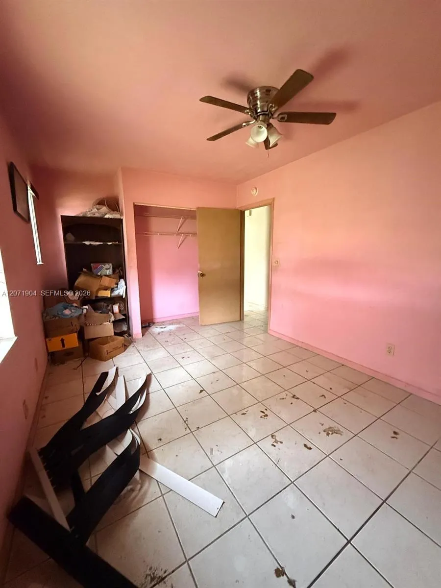 2911 NW 161st St Miami Gardens, FL 33054