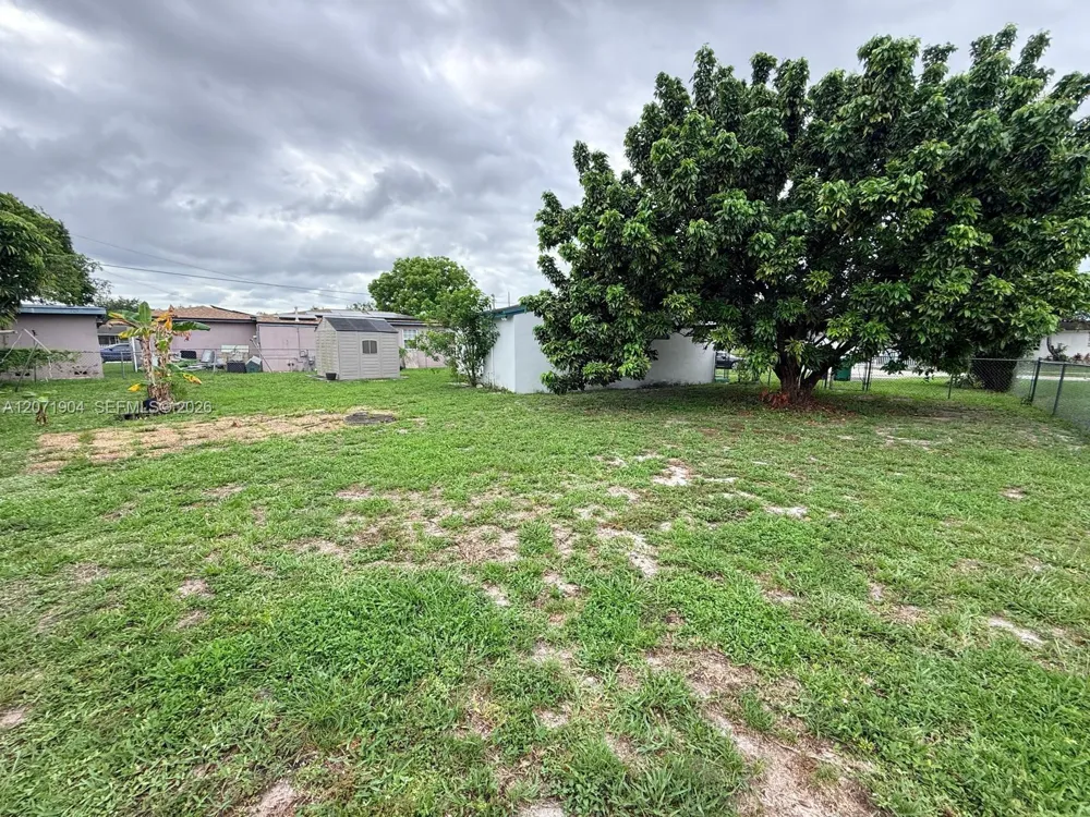 2911 NW 161st St Miami Gardens, FL 33054