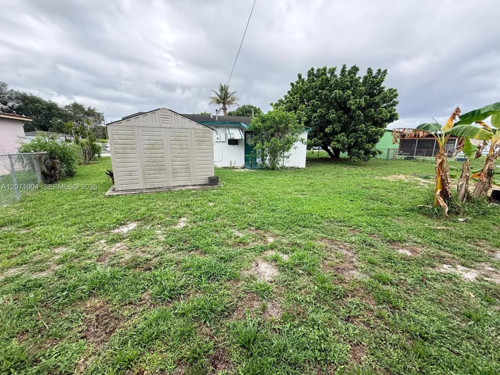 2911 NW 161st St Miami Gardens, FL 33054