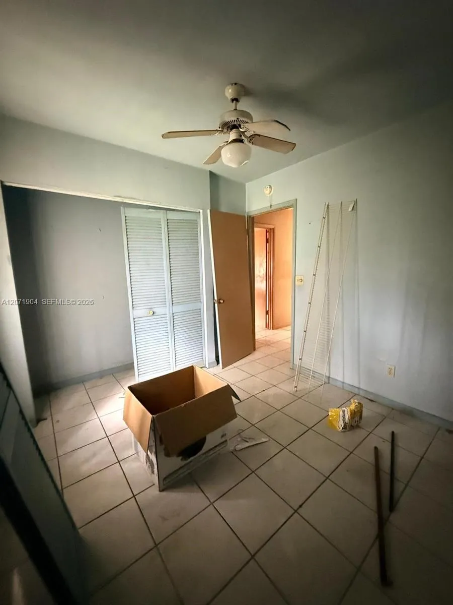 2911 NW 161st St Miami Gardens, FL 33054