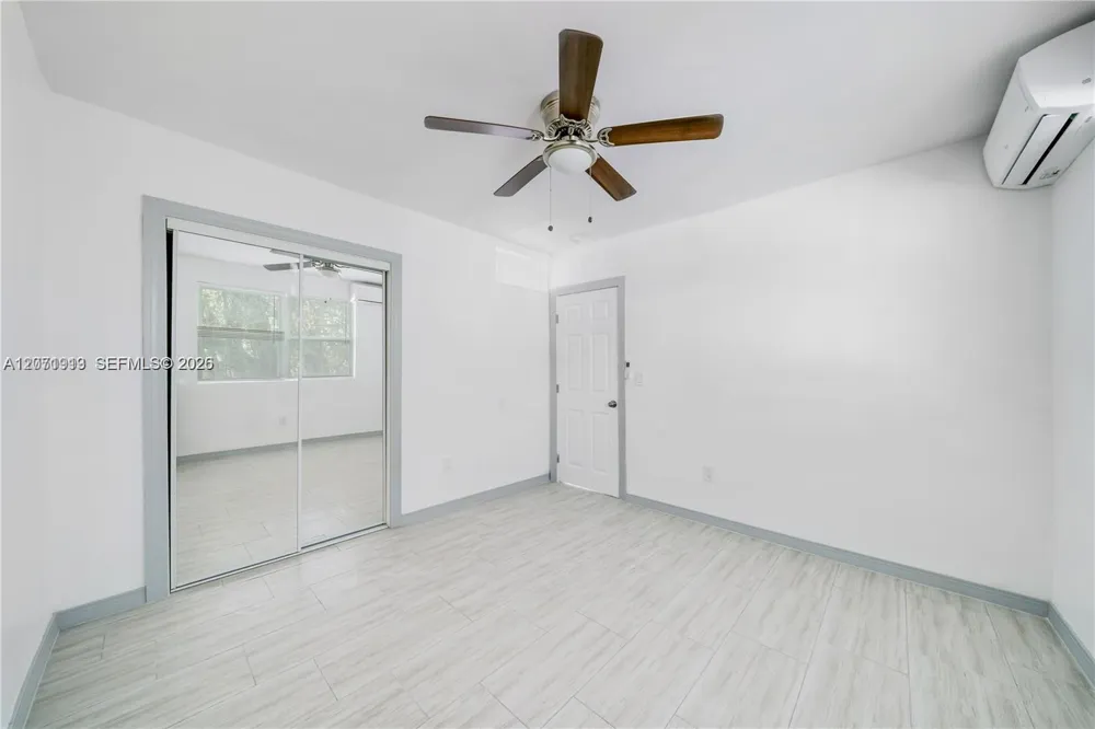 1281 NW 61st St #31 Miami, FL 33142