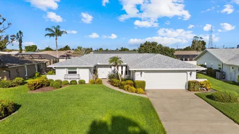1233 PINEBROOK WAY