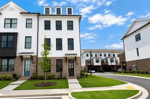 5434 Howington Court #189