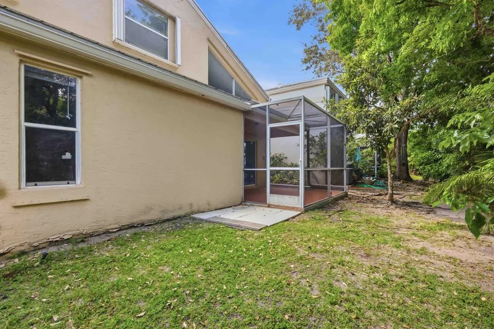 9516 NW 8TH CIRCLE Plantation, FL 33324