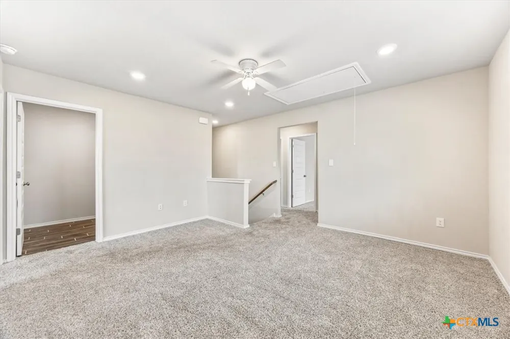 2521 Ayers Drive Seguin, TX 78155