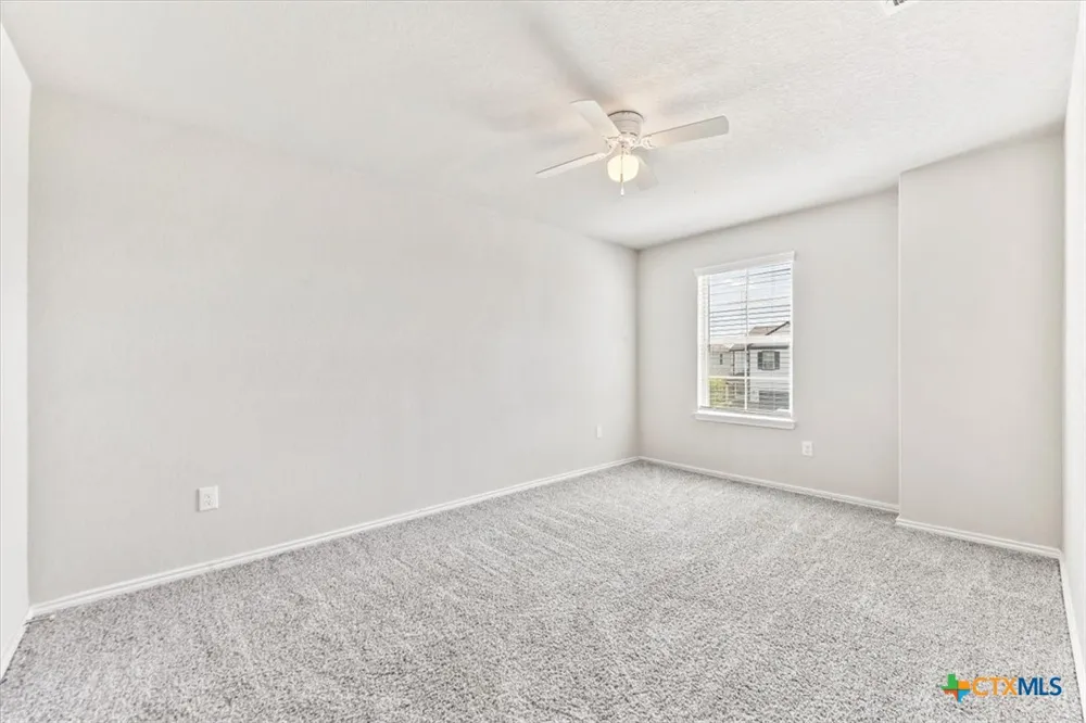 2521 Ayers Drive Seguin, TX 78155