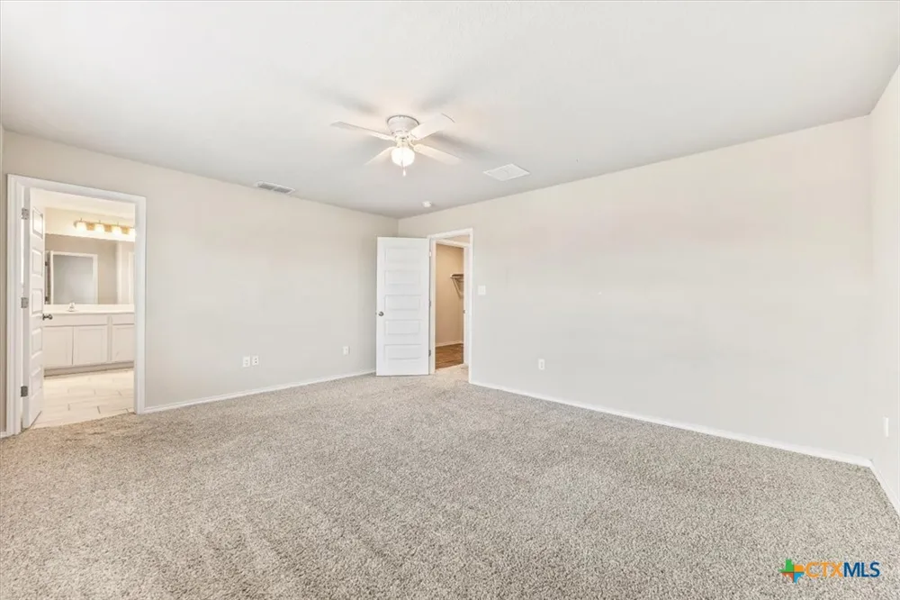 2521 Ayers Drive Seguin, TX 78155