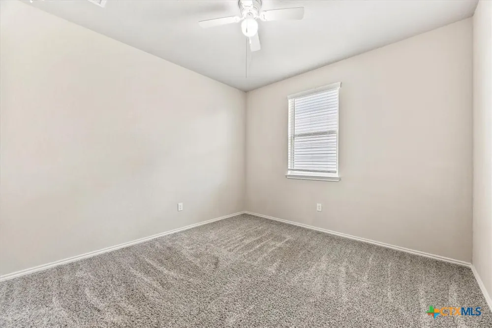 2521 Ayers Drive Seguin, TX 78155
