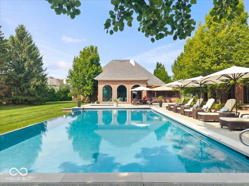 3555 Sedgemoor Circle Carmel, IN 46032