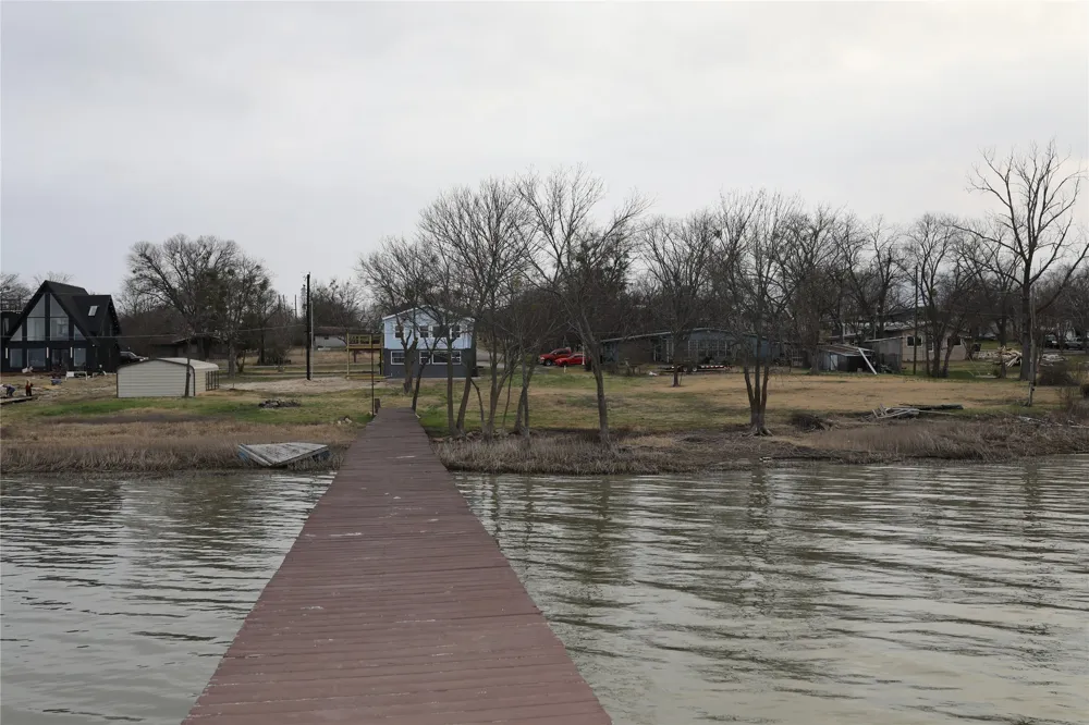 1020 Crazy Horse Quinlan, TX 75474
