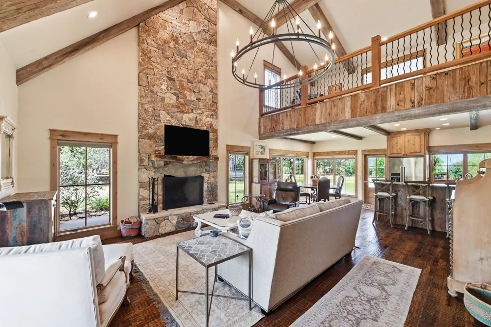 1165 Grandview Drive Graford, TX 76449