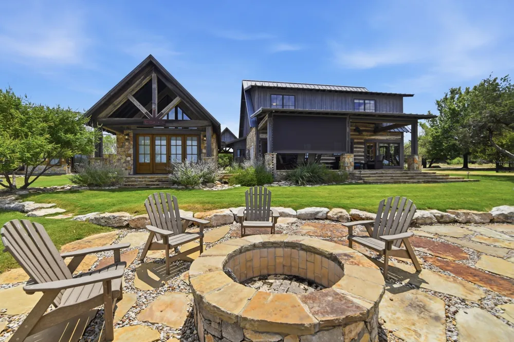 1165 Grandview Drive Graford, TX 76449