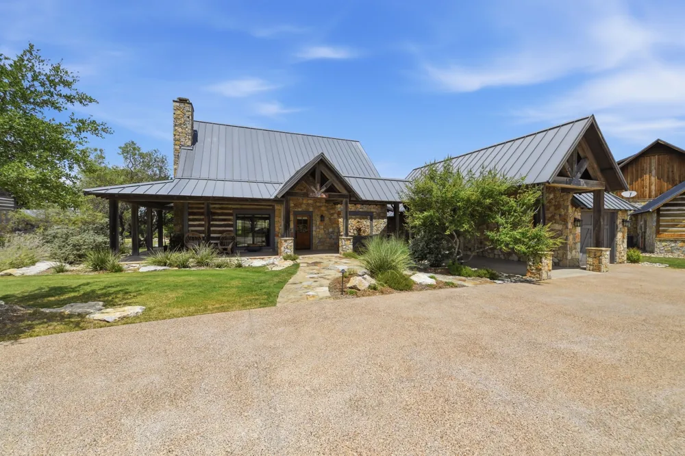 1165 Grandview Drive Graford, TX 76449