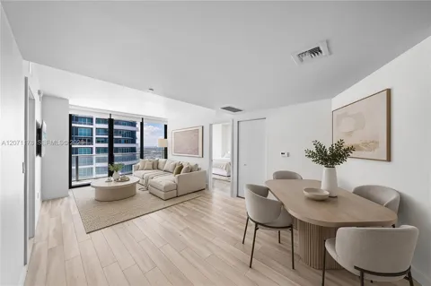 1300 S Miami Ave #3709