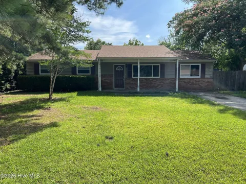 504 Holly Court