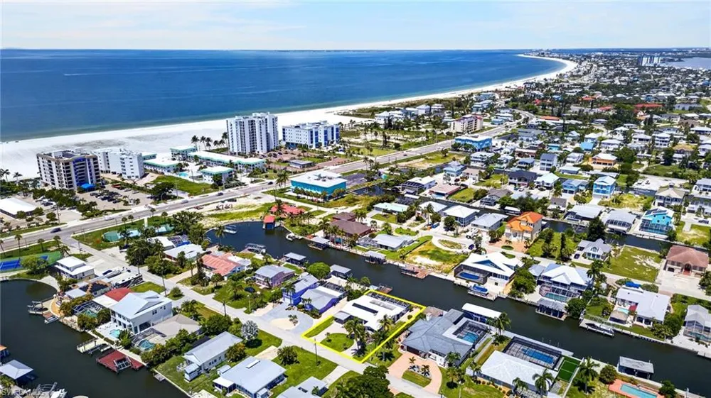 169 Ibis Street Fort Myers Beach, FL 33931