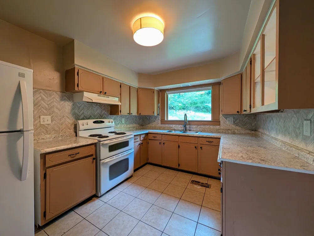1731 Jeanaga Trl Chattanooga, TN 37406