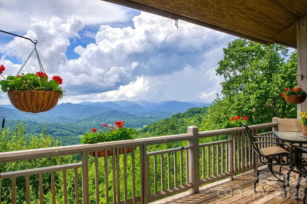 151 Spring Rock Road #D3 Burnsville, NC 28714