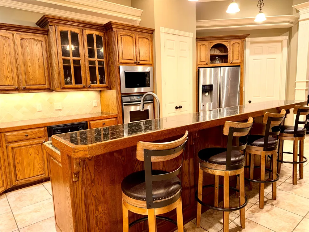 12881 Winding Oak Lindale, TX 75771