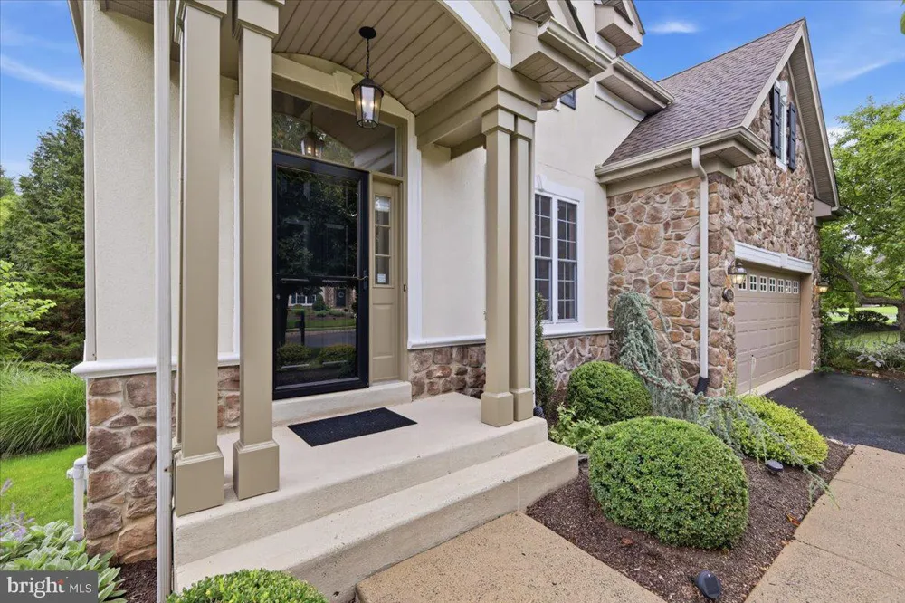 142 SILVER TAIL LANE New Hope, PA 18938