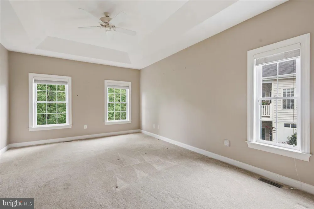 142 SILVER TAIL LANE New Hope, PA 18938