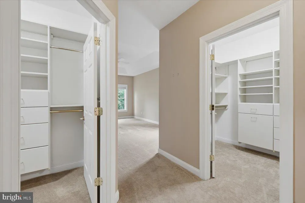 142 SILVER TAIL LANE New Hope, PA 18938