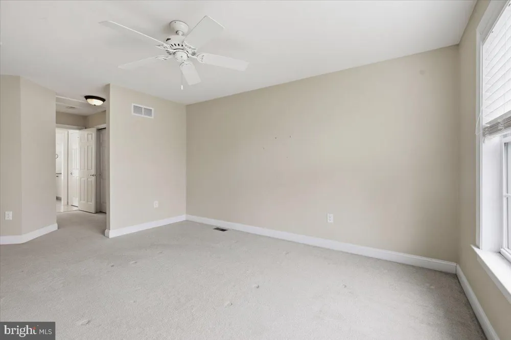 142 SILVER TAIL LANE New Hope, PA 18938