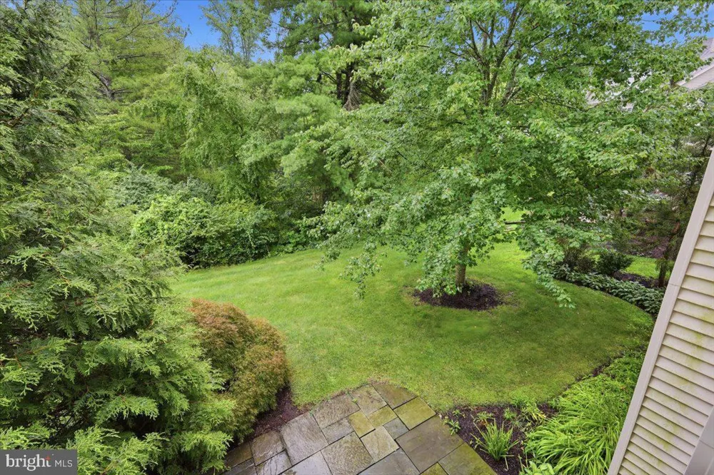 142 SILVER TAIL LANE New Hope, PA 18938