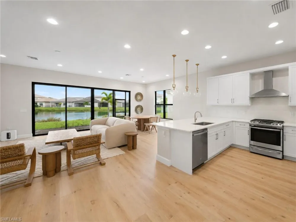 20534 Fair Oak Lane Estero, FL 33928