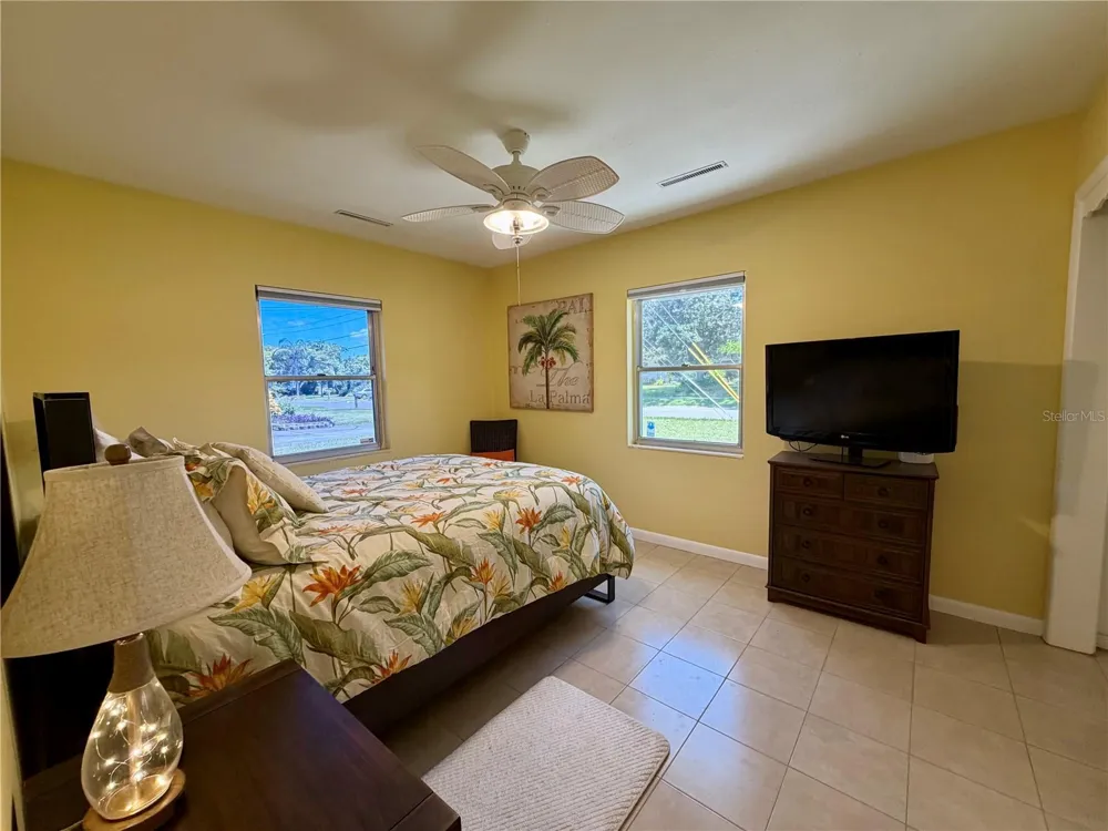 1109 S BETTY LANE Clearwater, FL 33756