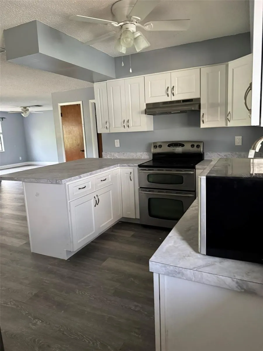 38745 CAMBRIDGE DRIVE Zephyrhills, FL 33540