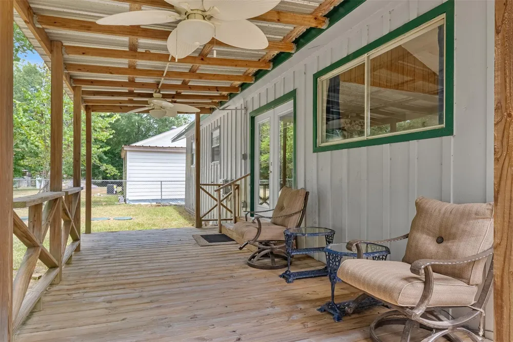 190 Lake View Lane Livingston, TX 77351