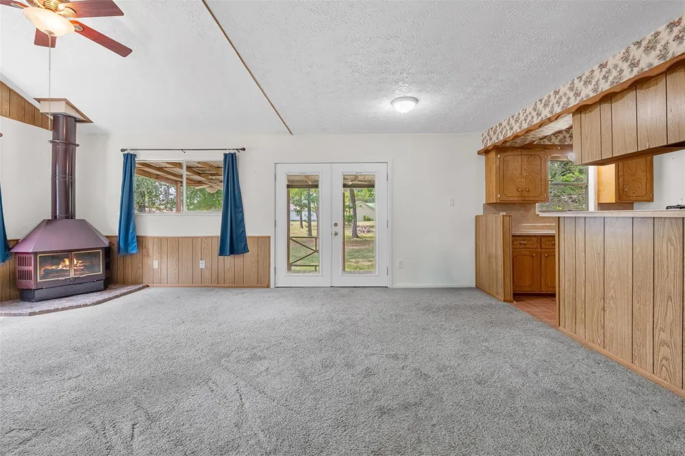 190 Lake View Lane Livingston, TX 77351