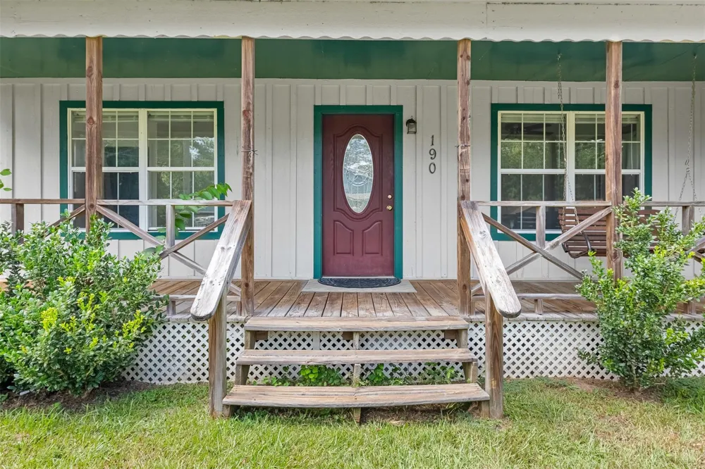 190 Lake View Lane Livingston, TX 77351