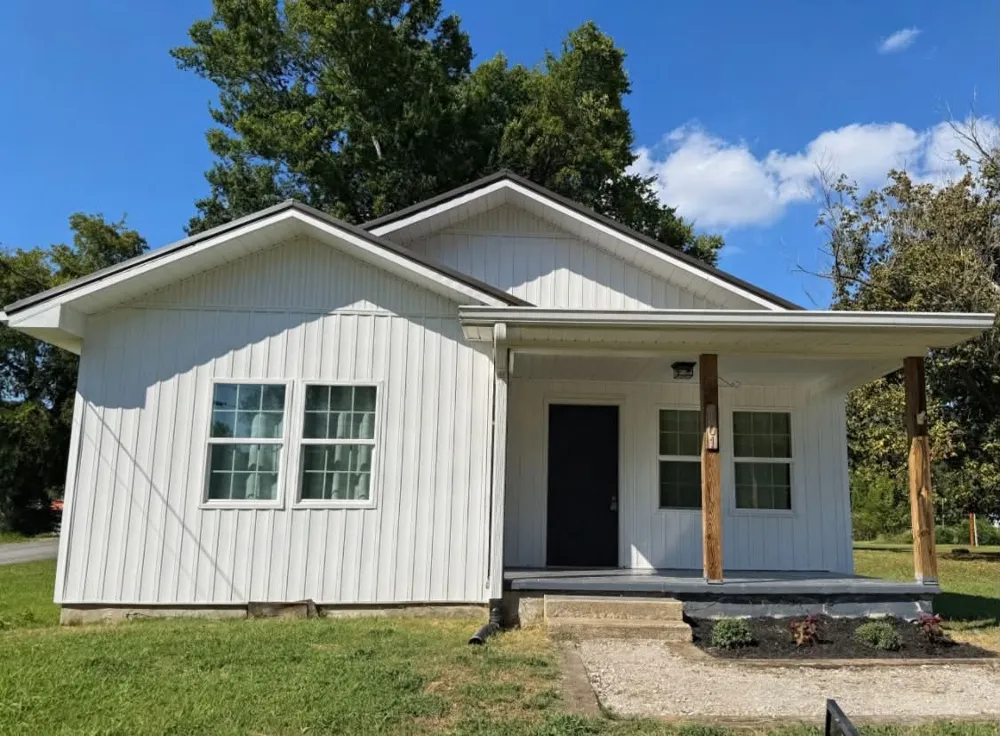 101 Joe St Waverly, TN 37185