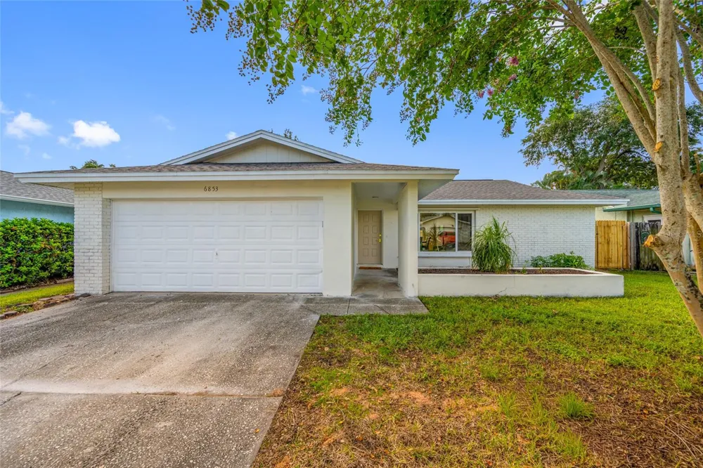 6853 SANDWATER TRAIL Pinellas Park, FL 33781