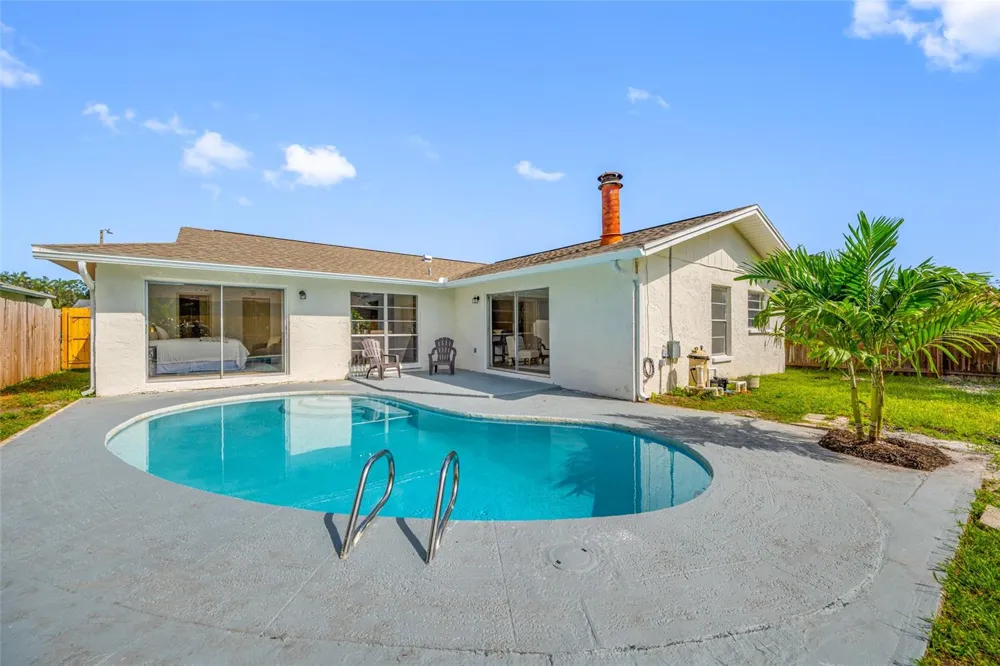 6853 SANDWATER TRAIL Pinellas Park, FL 33781