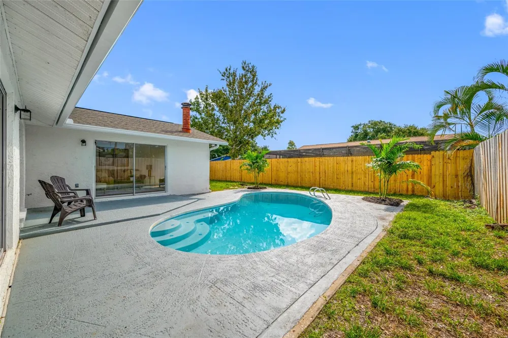 6853 SANDWATER TRAIL Pinellas Park, FL 33781