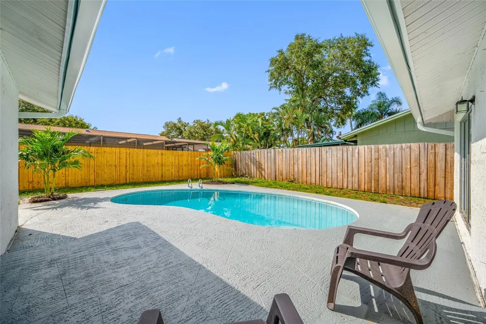 6853 SANDWATER TRAIL Pinellas Park, FL 33781