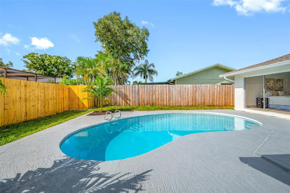 6853 SANDWATER TRAIL Pinellas Park, FL 33781