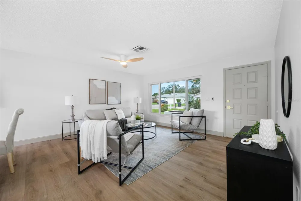 6853 SANDWATER TRAIL Pinellas Park, FL 33781