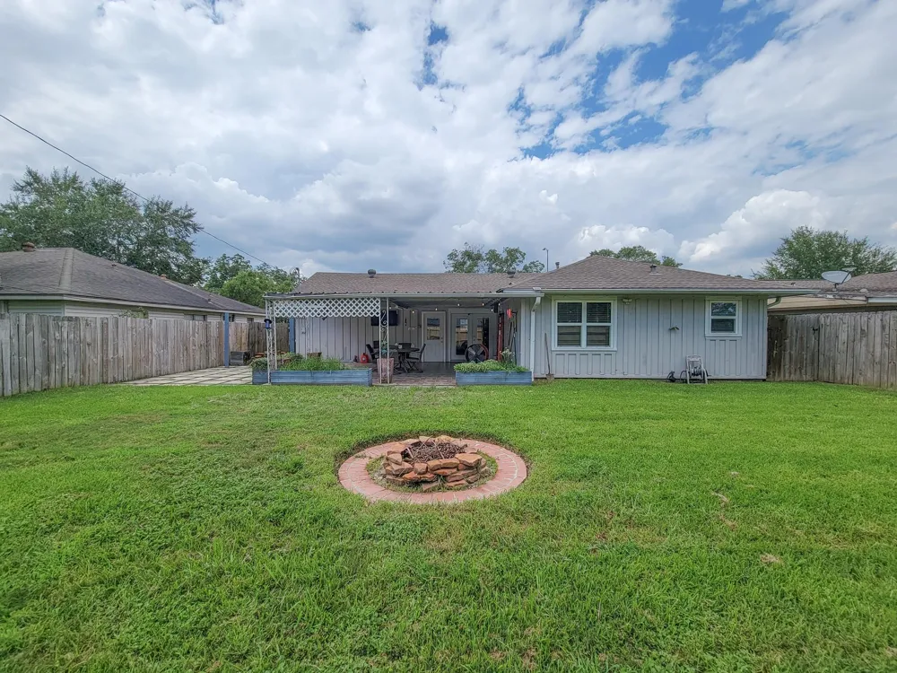 4405 W 43rd Street Houston, TX 77092