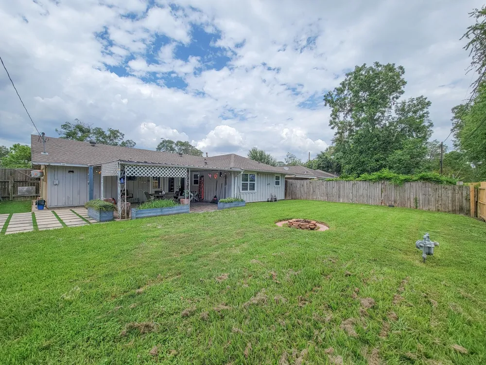 4405 W 43rd Street Houston, TX 77092