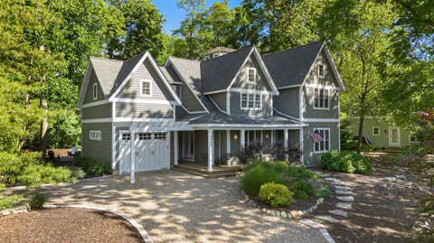 9900 Cottage Lane