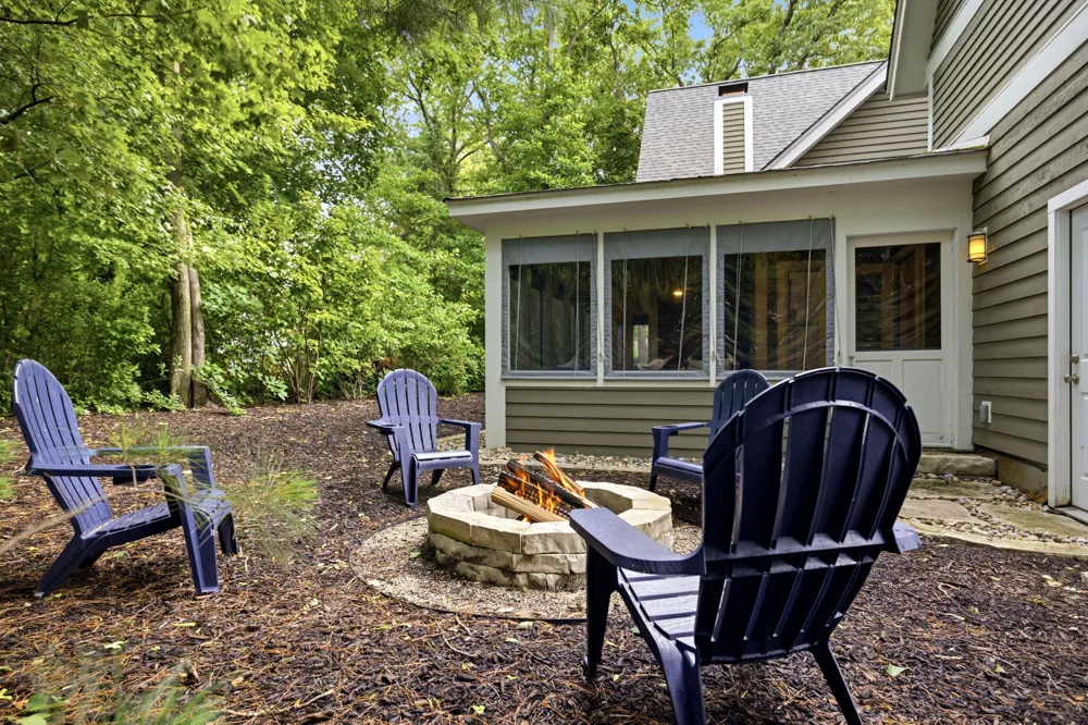 9900 Cottage Lane Union Pier, MI 49129
