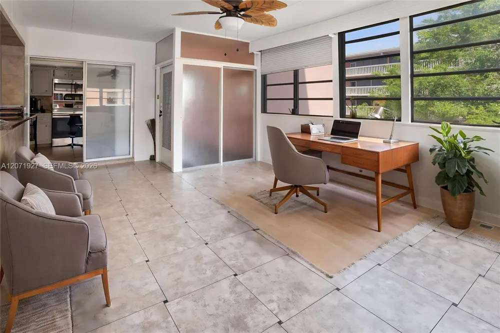 180 NE 12th Ave #18 Hallandale Beach, FL 33009