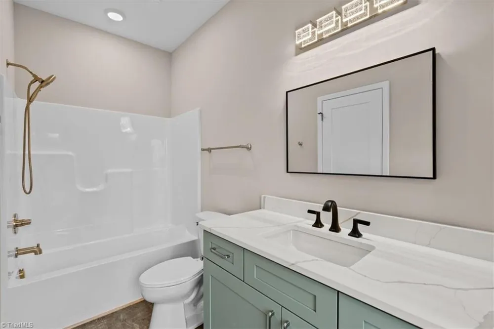 3492 Waterway Drive Pfafftown, NC 27040