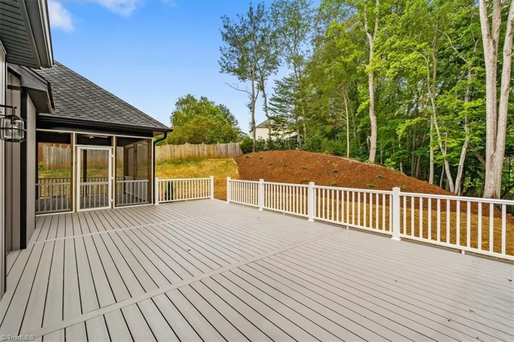 3492 Waterway Drive Pfafftown, NC 27040